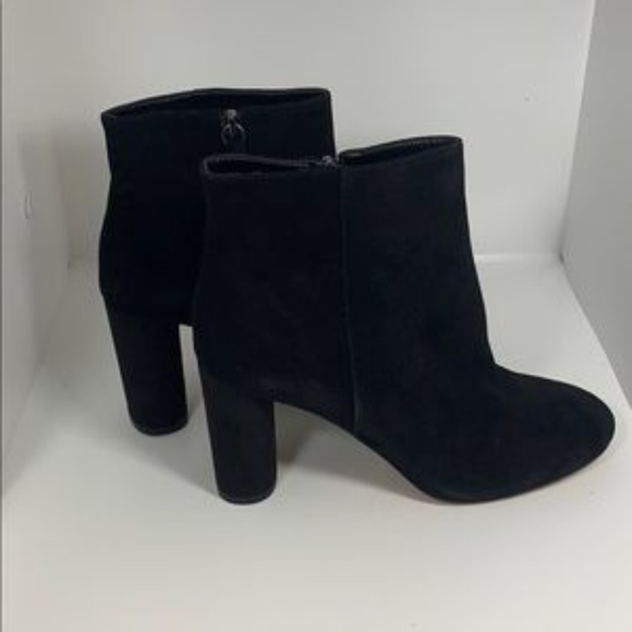 INC Shoes - 2xHP💝INC Black Suede block heel bootie sz 7